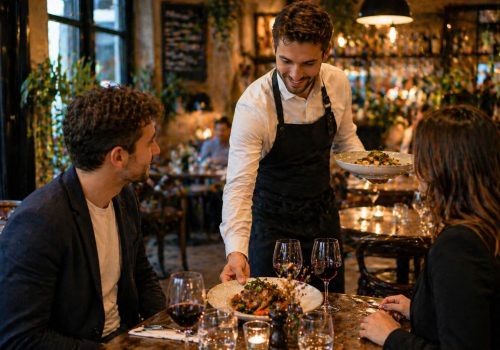 service-restaurant-Service-des-plats